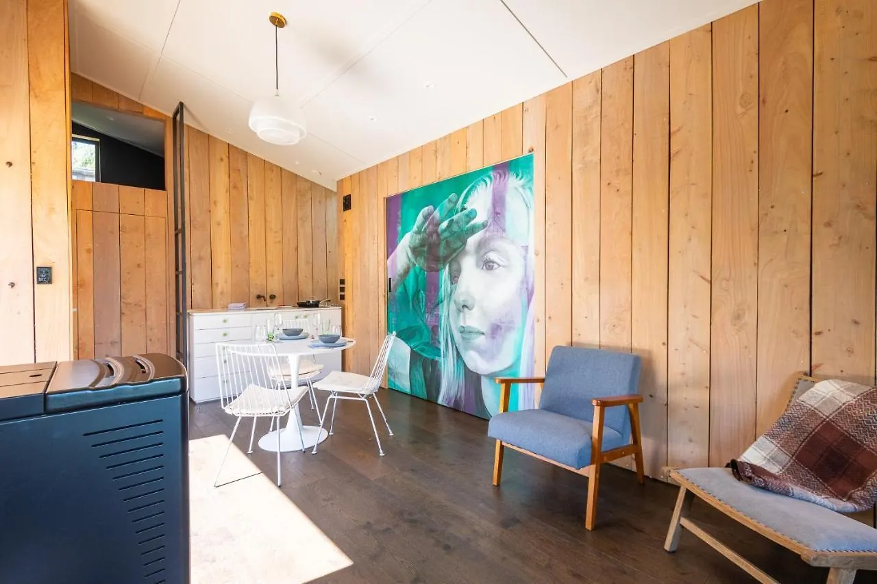 Вилла The Urban Tramping Hut Роторуа Новая Зеландия
